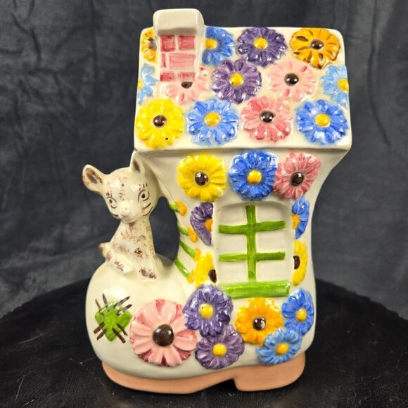 Vintage Ceramic Boot House Piggy Bank Flower Covered with Cat - Picture 1 of 16